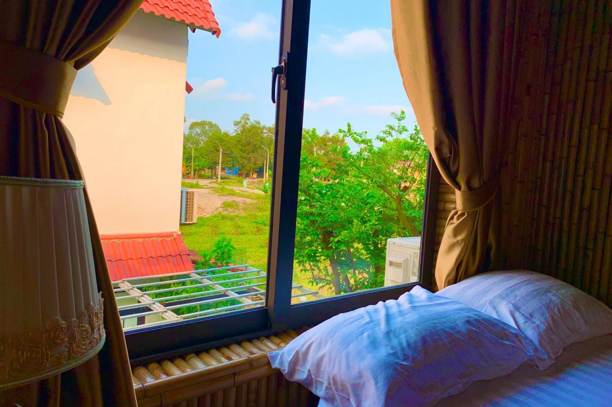 ニンビン The Pineapple House Bed & Breakfast エクステリア 写真