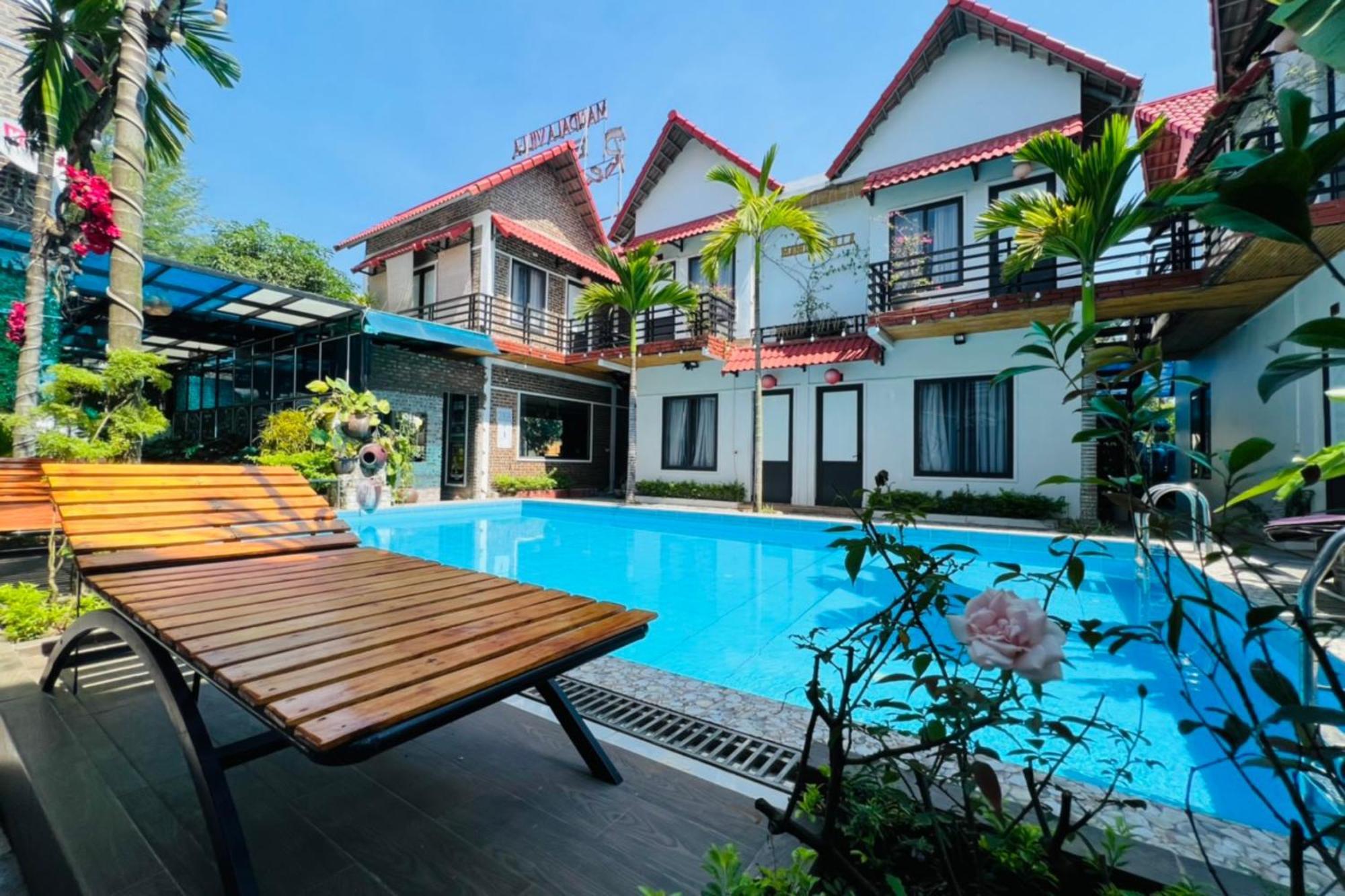 ニンビン The Pineapple House Bed & Breakfast エクステリア 写真